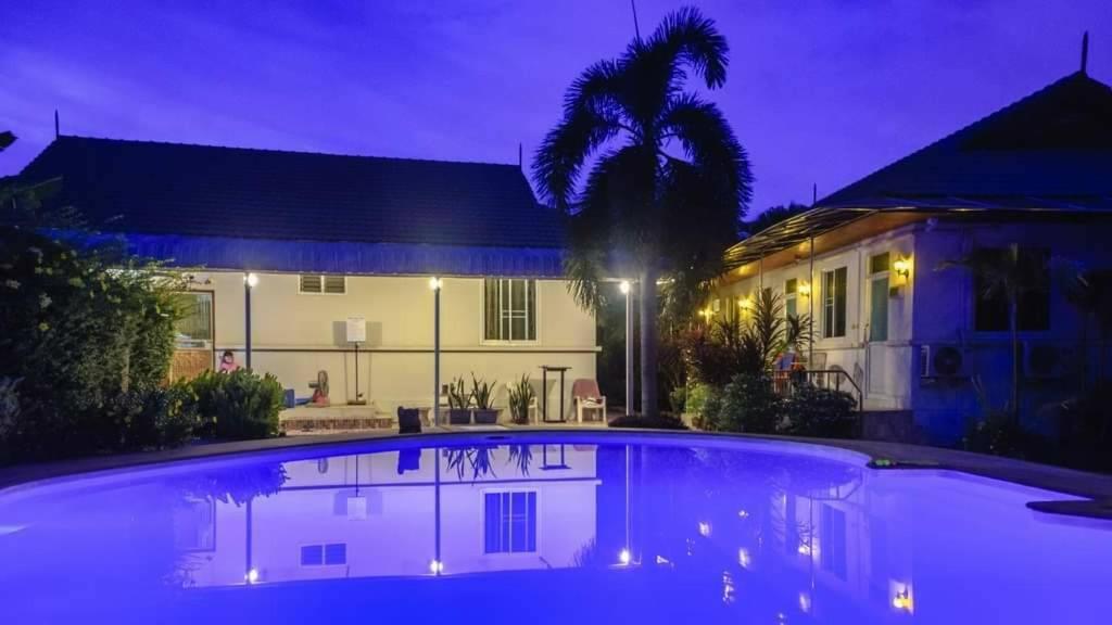 Nuch'S Apple Guest House Si Bun Ruang Екстер'єр фото