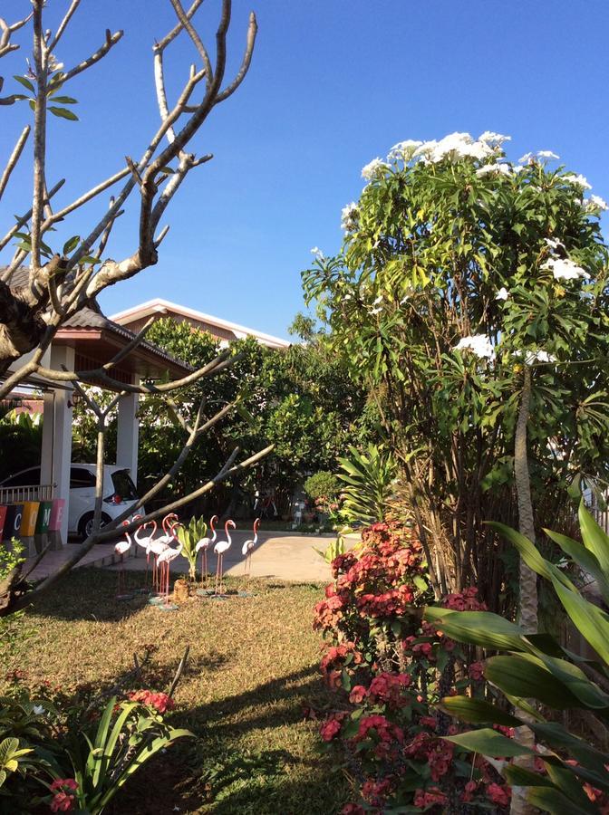 Nuch'S Apple Guest House Si Bun Ruang Екстер'єр фото