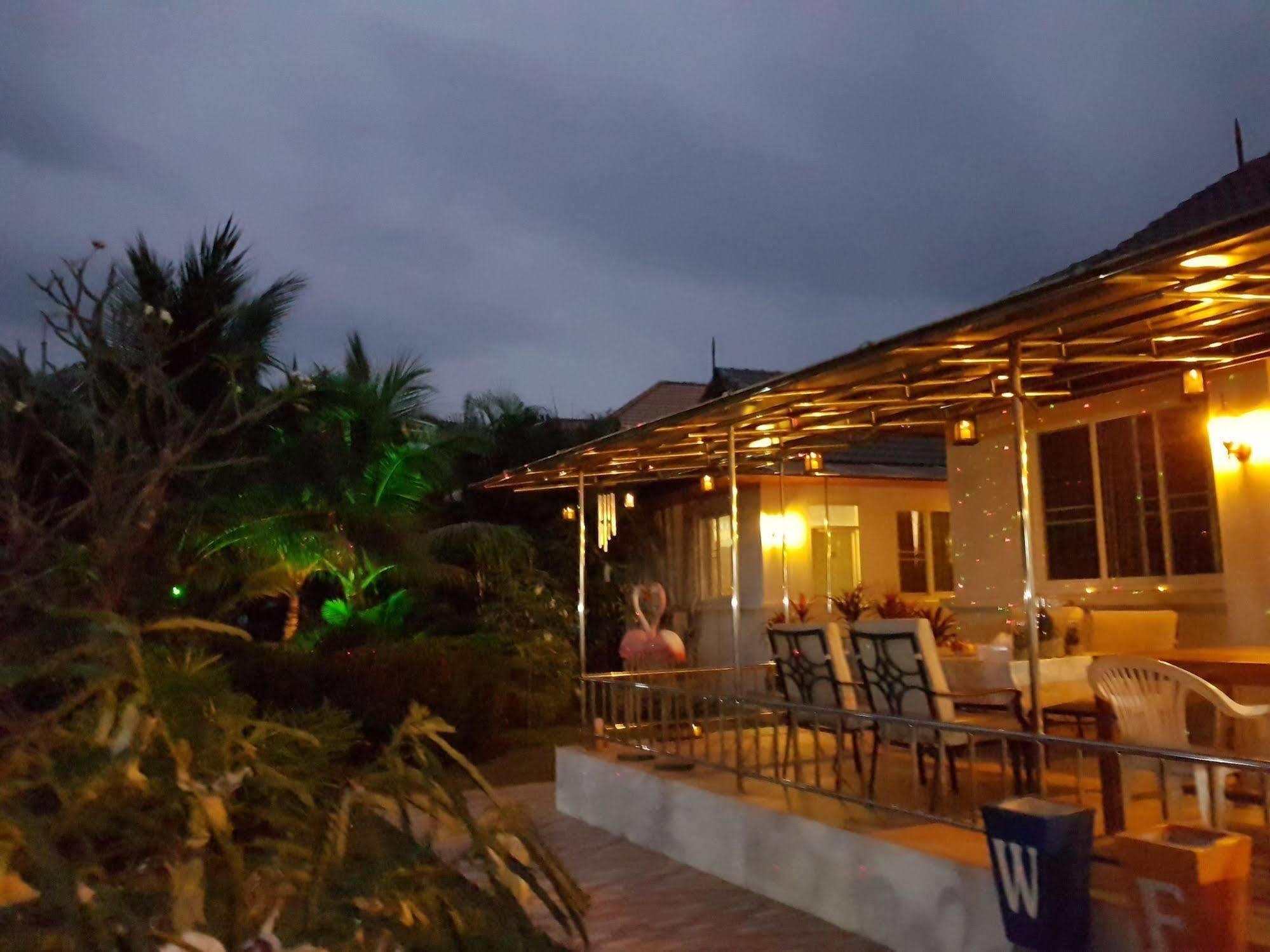 Nuch'S Apple Guest House Si Bun Ruang Екстер'єр фото